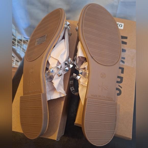 NWT Maker's clear and silver flat sandals size 10 - Picture 2 of 4